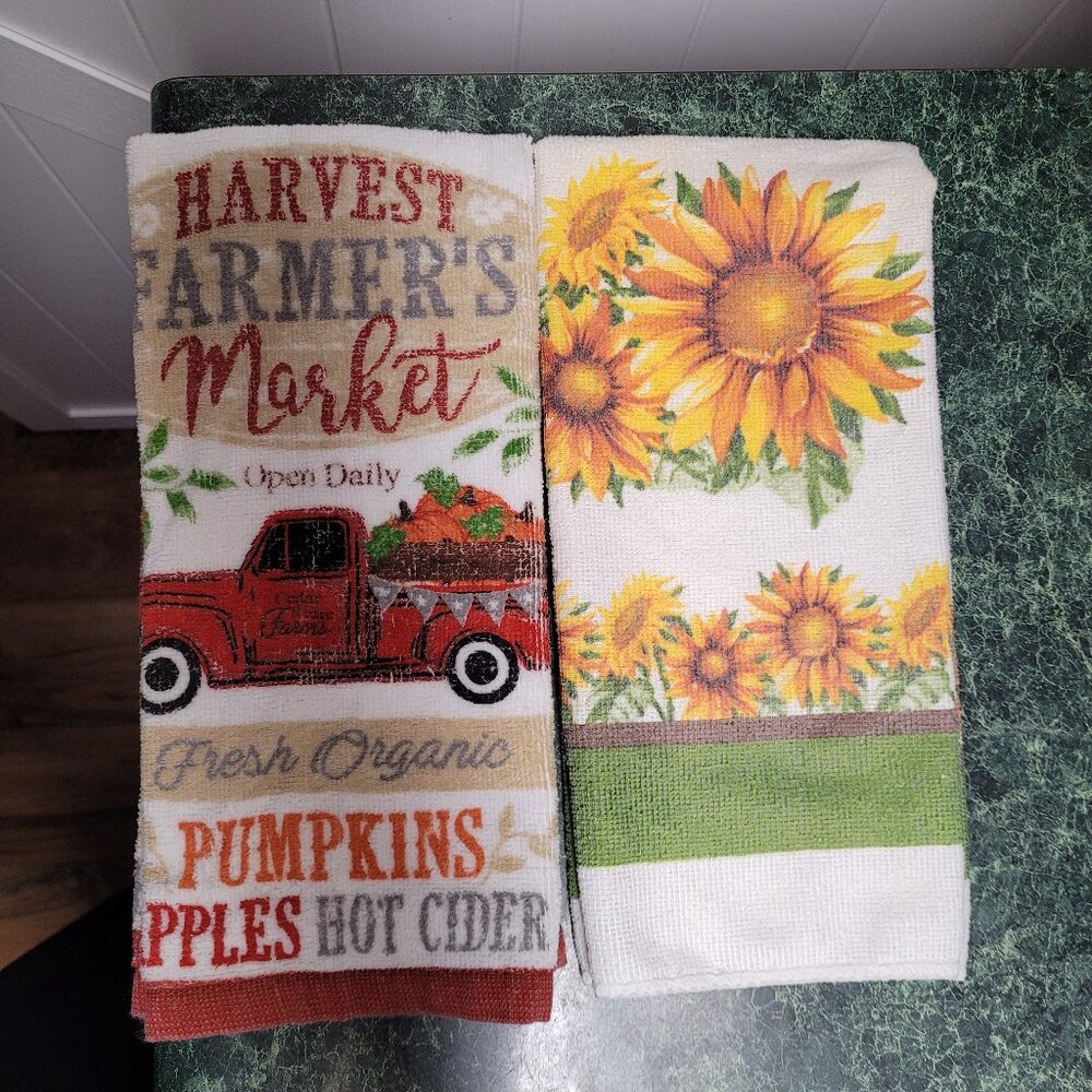 Harvest Farmers Market and Sunflower Kitchen Towels